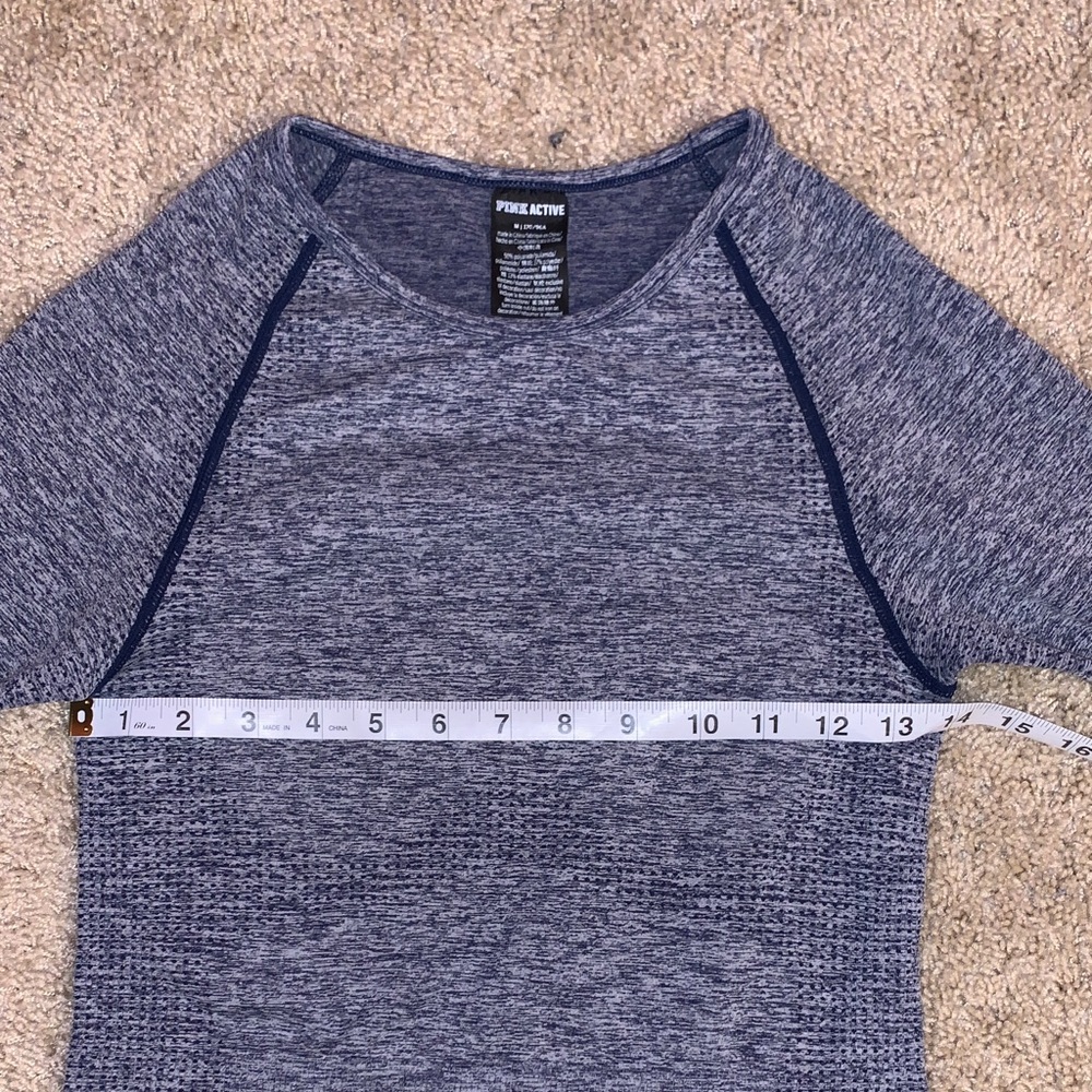 PINK Active Victoria’s Secret Women’s Navy Blue Long Sleeve Workout Athletic Top - Picture 7 of 9